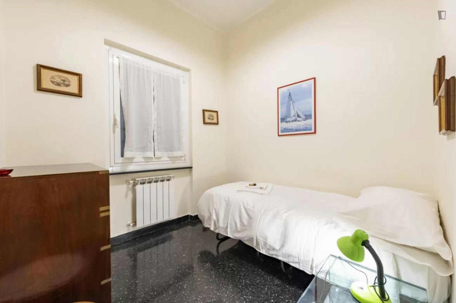 Comfortable 2-bedroom flat near Genova Sturla train station