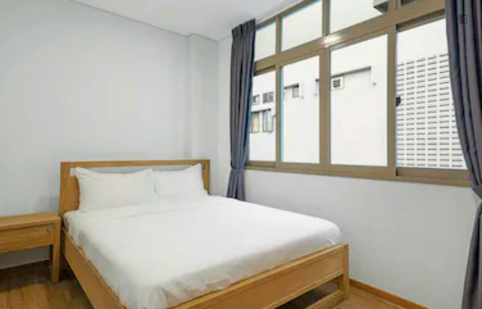 Cosy double bedroom a few minutes walking away from Bendemeer metro station