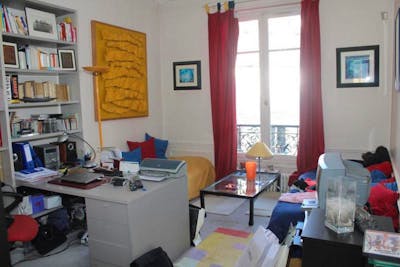 Single bedroom in a 4-bedroom flat in Catholic Institute of Paris  - Gallery -  1
