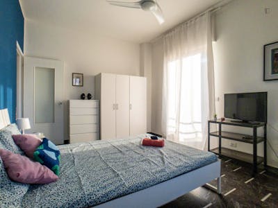 Spacious double bedroom close to Sesto Rondò metro station  - Gallery -  3