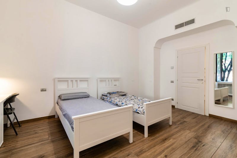 Cosy bed in a twin bedroom, close to Politecnico