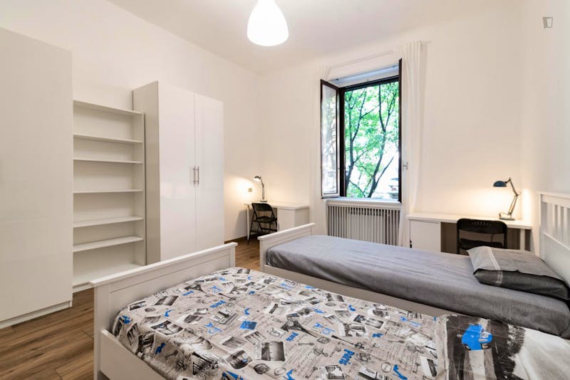 Cosy bed in a twin bedroom, close to Politecnico
