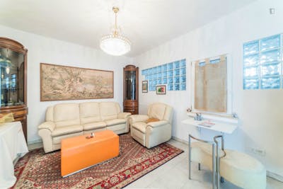 Lovely double bedroom with private bathroom near Castel Maggiore station  - Gallery -  1