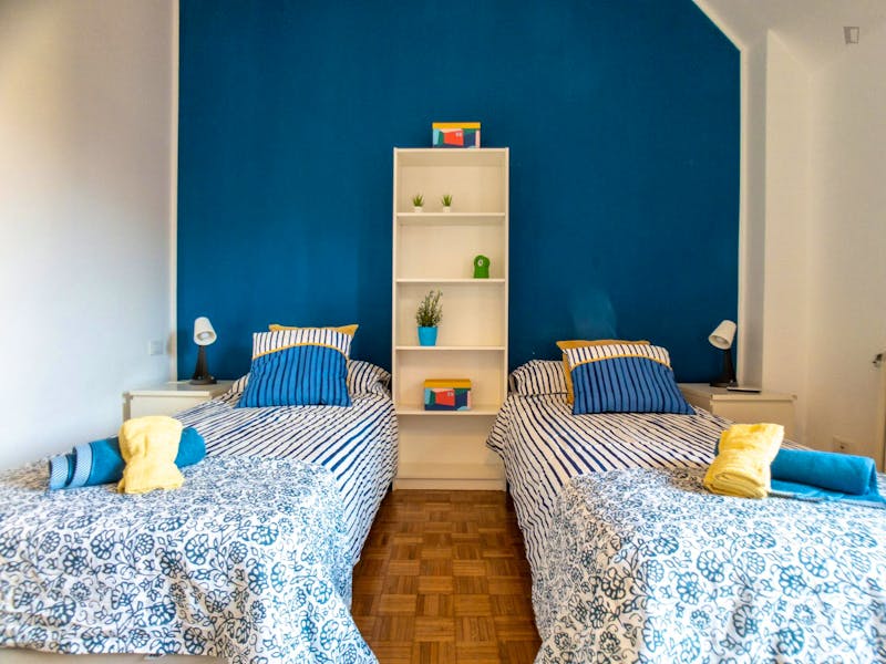 Bed in twin bedroom not far from Bocconi  - Gallery -  3