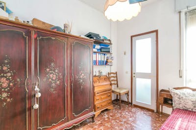 Pretty nice single ensuite bedroom in the Famagosta-Lorenteggio neighbourhood  - Gallery -  3