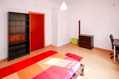 Cool single bedroom near Sondrio metro station  - Gallery -  1