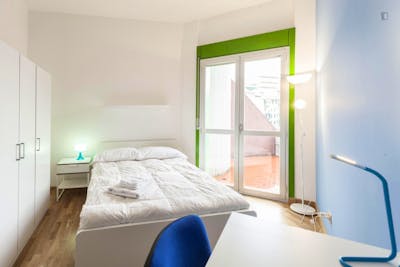 Very cool double bedroom near the Santa Maria Novella train station  - Gallery -  1