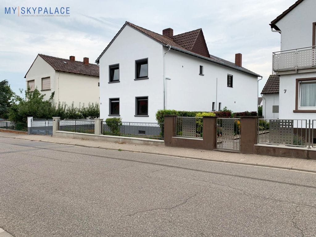 House for craftsmen near Ludwigshafen