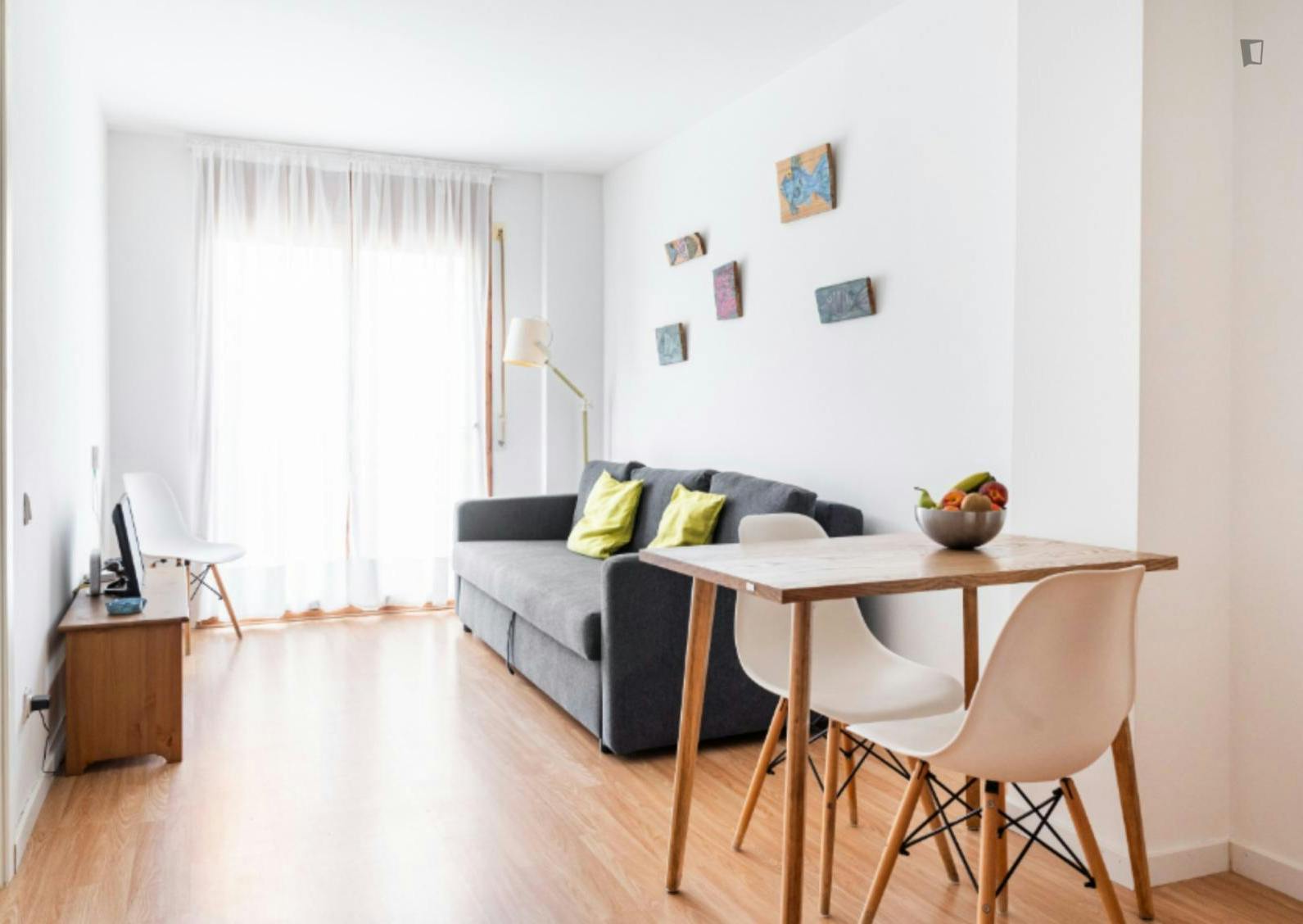 Lovely 1 Bedroom Apartment close to Carrer d'Espinach