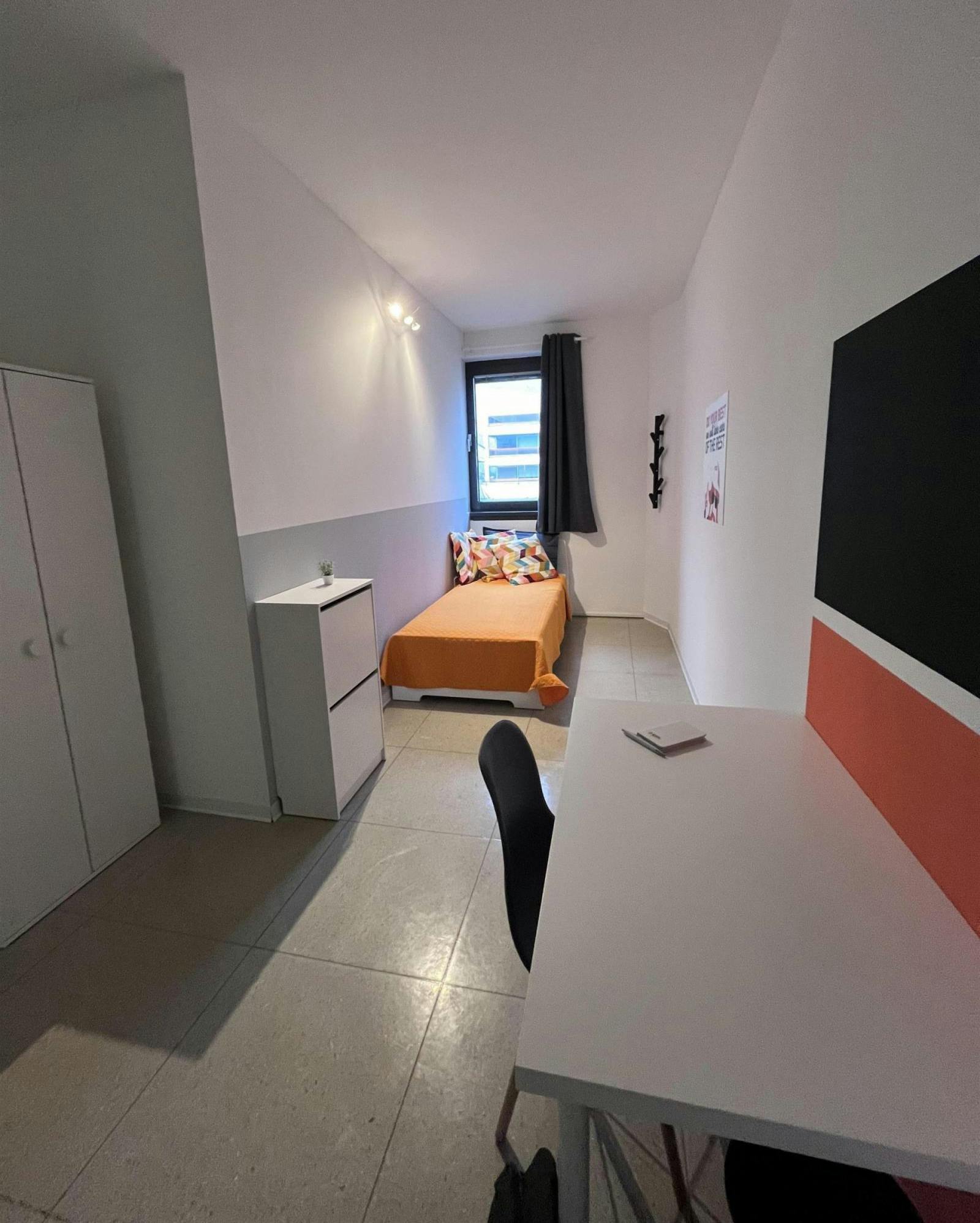 Single bedroom near the Trento Main Train Station 