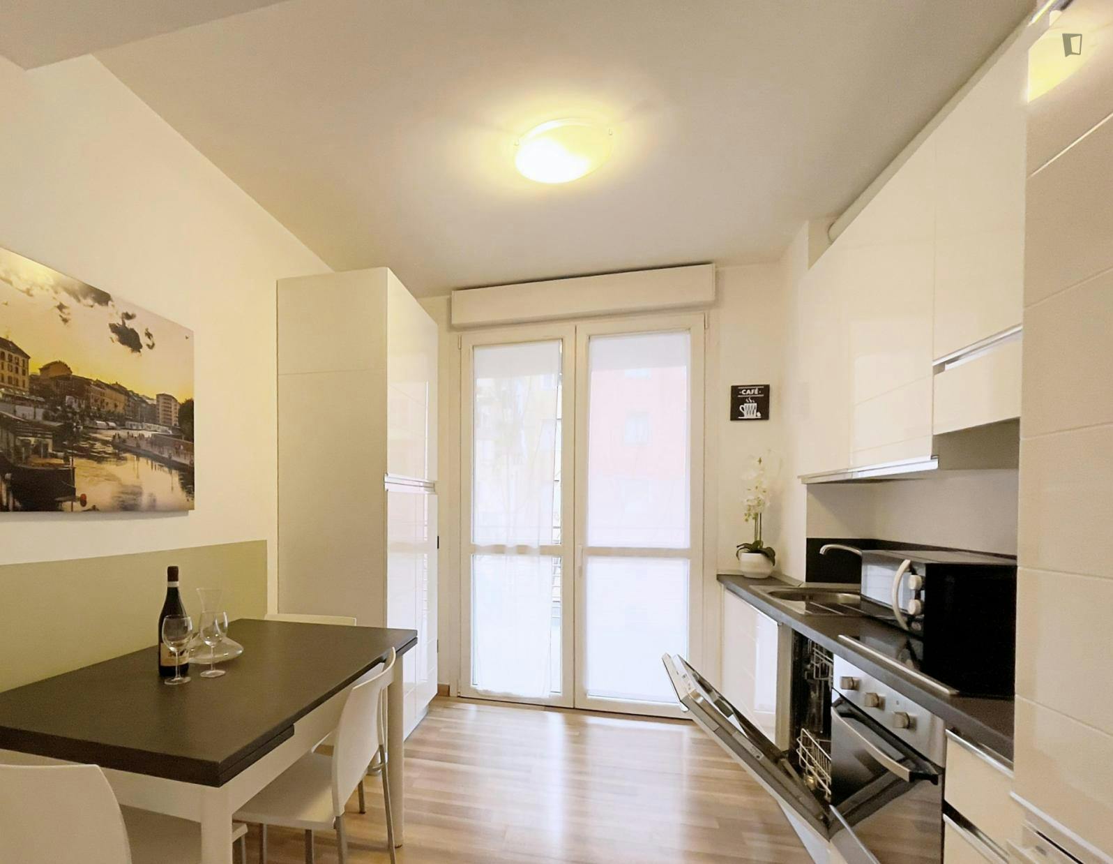 Spacious 2-bedroom flat a few steps from the Politecnico Bovisa Campus