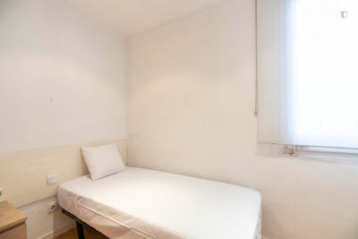 Cool 3-bedroom apartment near Entença metro station  - Gallery -  1