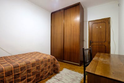 Lovely single bedroom close to Instituto Superior de Engenharia de Coimbra  - Gallery -  3