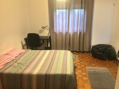 Spacious room with double bed near Polo Univer. HSJ, Alameda Shopping  - Gallery -  2