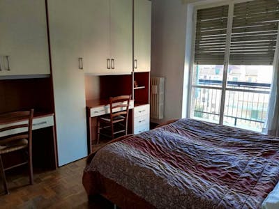 Spacious double bedroom close to NABA  - Gallery -  2