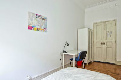 Single room in 6-bedroom apartment in central Campo Pequeno  - Gallery -  3