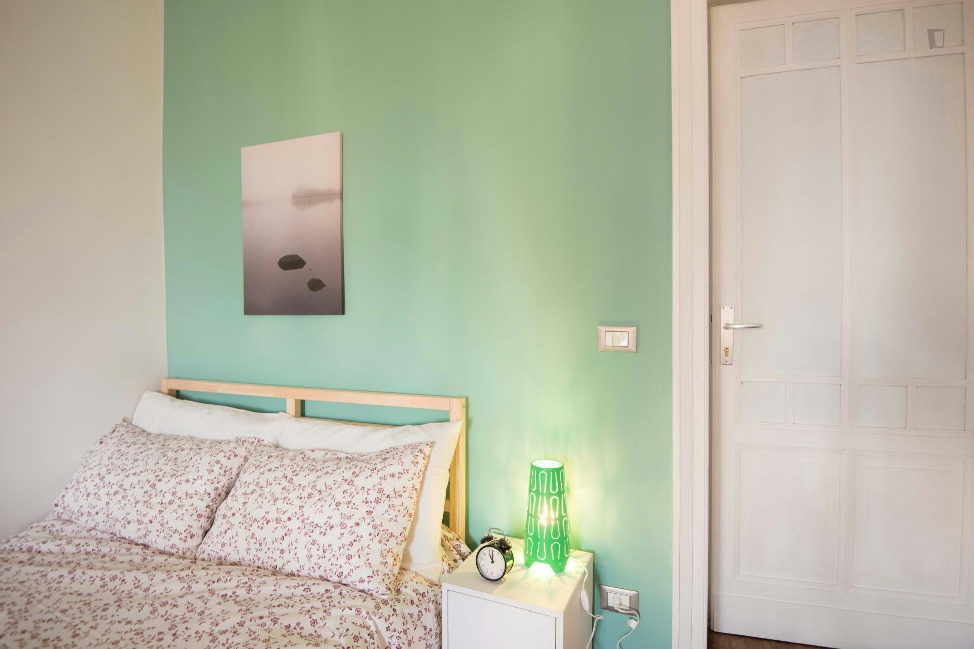 Elegant double bedroom in Crocetta