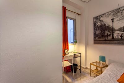 Tasteful single bedroom in La Saïdia  - Gallery -  3