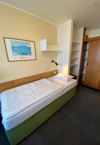 Bed in an ensuite twin bedroom, in a hotel near Přírodní park Košíře-Motol