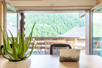 Charming Chalet w/ Stunning Alps View - Incl. Coworking + Outdoor Areas