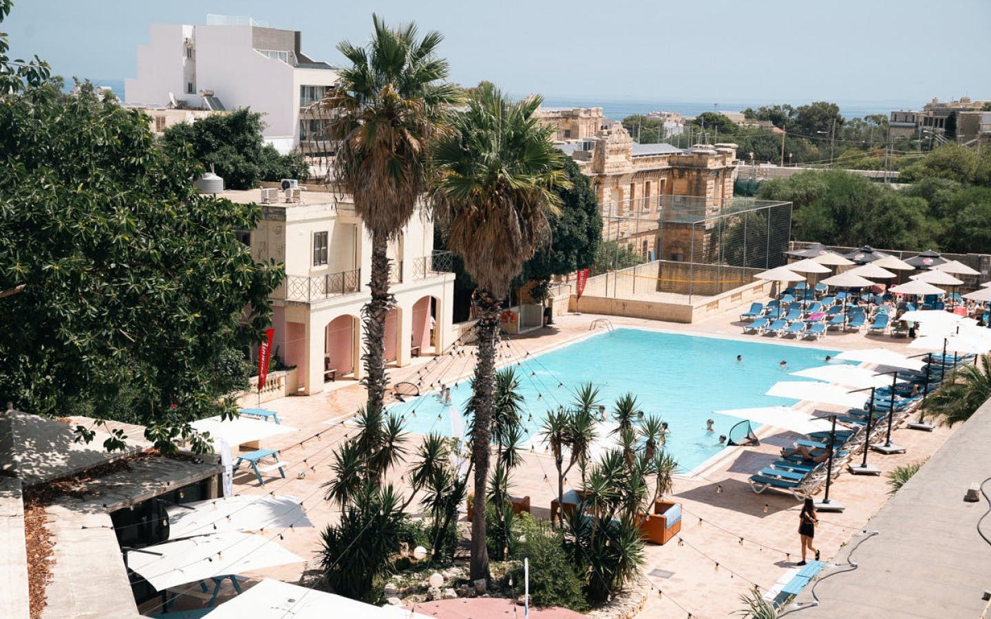 Exclusive Campus with Pool near St. Julians