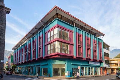 Vibrant Renovated Building w/ Rooftop Terrace + Coworking  - Gallery -  3