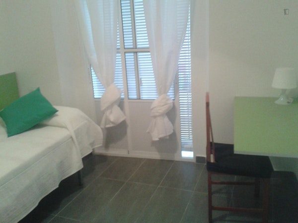 Humble single bedroom close to Universidad de Cádiz
