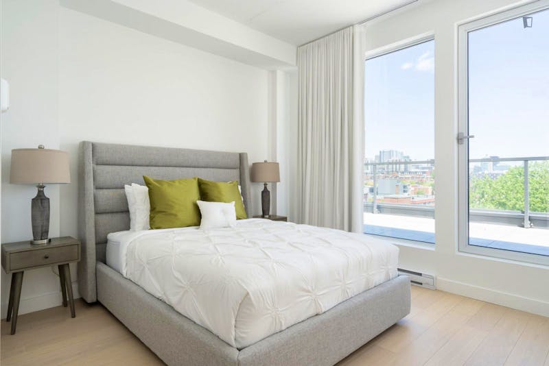 2-Bedroom apartment near Place des Bassins Park