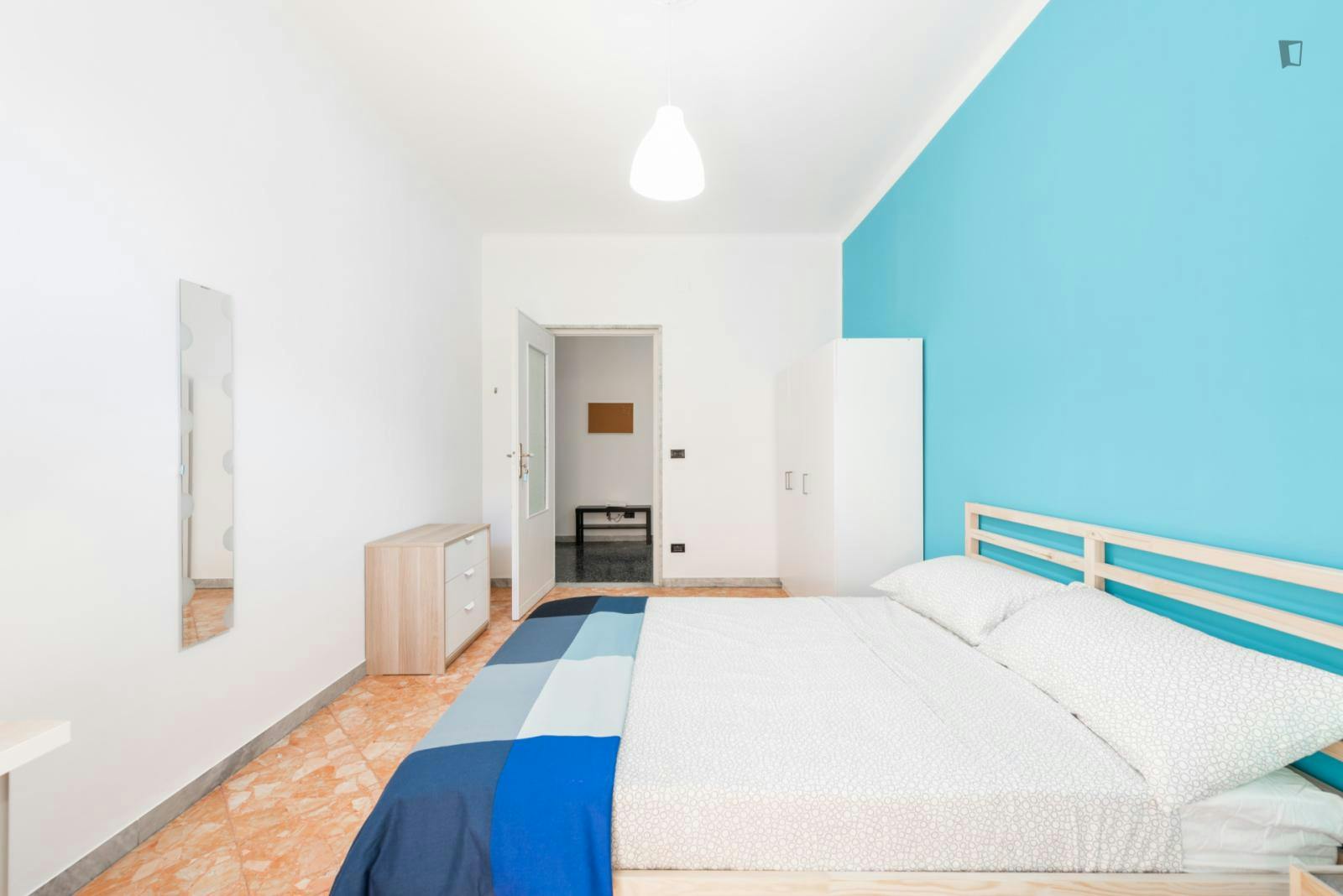 Fantastic double bedroom near Bari Sud Est train station