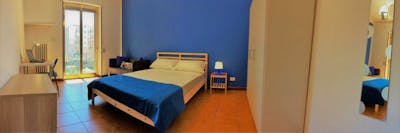 Nice double bedroom in a 4-bedroom flat near Policlinico di Bari