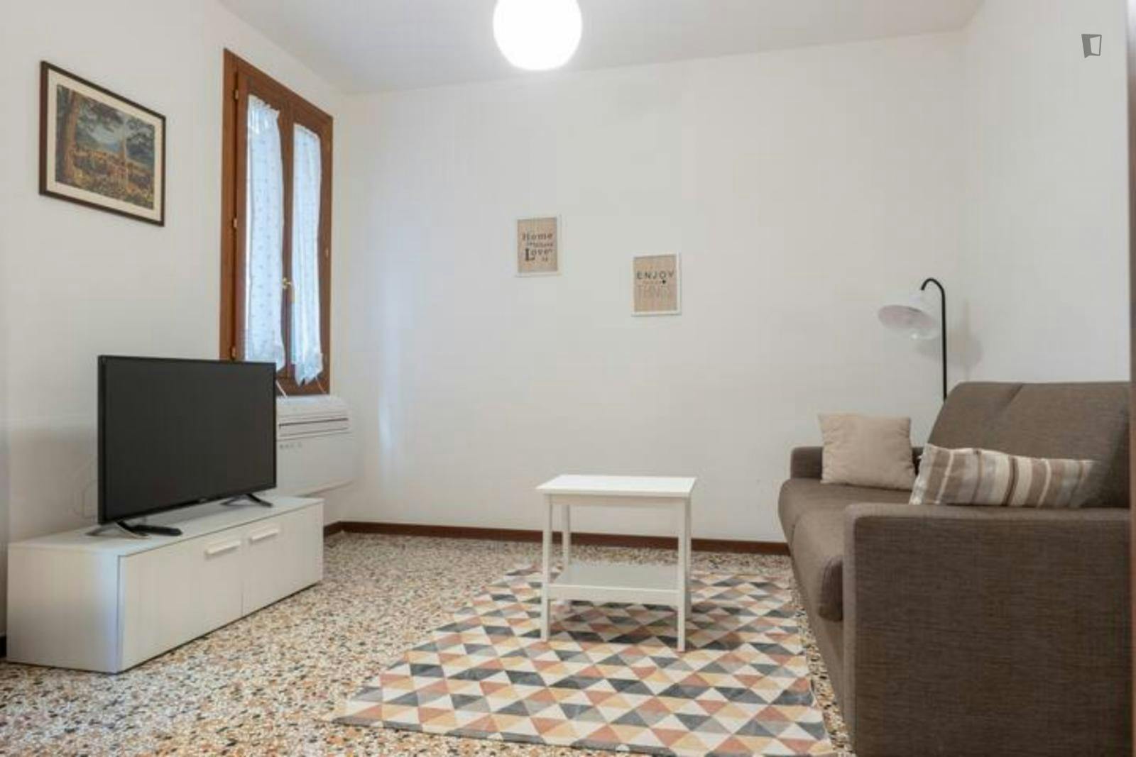 Cute 1-bedroom apartment near Basilica di San Marco