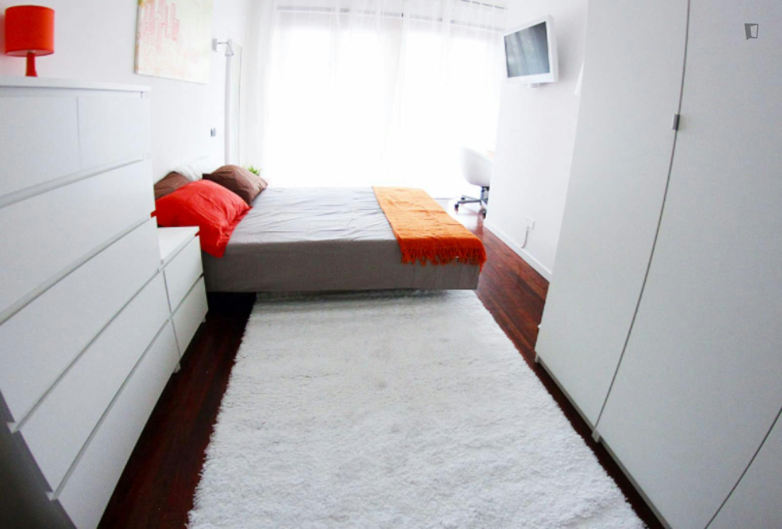 Elegant double bedroom in a 6-bedroom flat, in Stadio San Giro