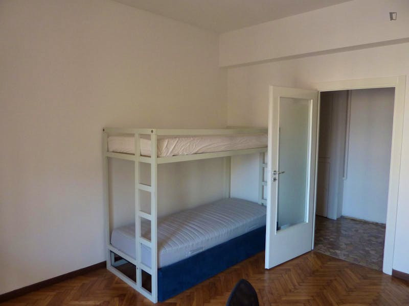 Single bed in bunk bed, female only, near Green Metro, Cimiano stat  - Gallery -  1