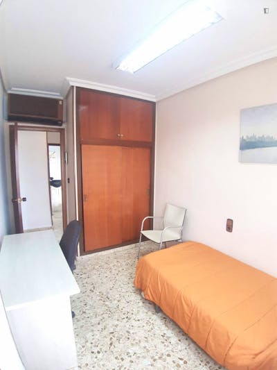 Homely single bedroom near the Merced campus of Universidad de Murcia