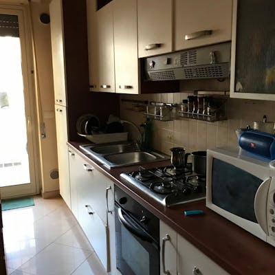 Double bedroom in a 4-bedroom apartment near Palazzo Platamone
