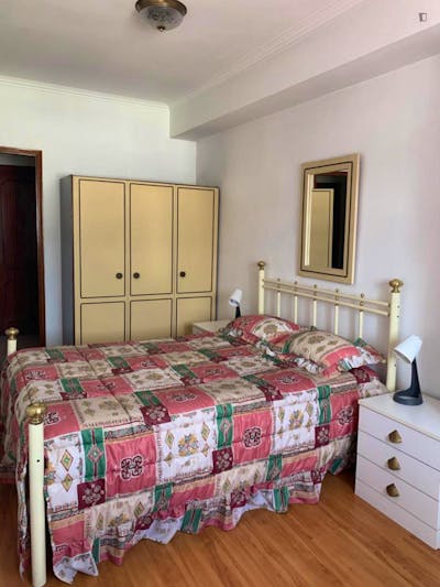Appealing double bedroom close to the Azurém campus of Universidade do Minho  - Gallery -  2