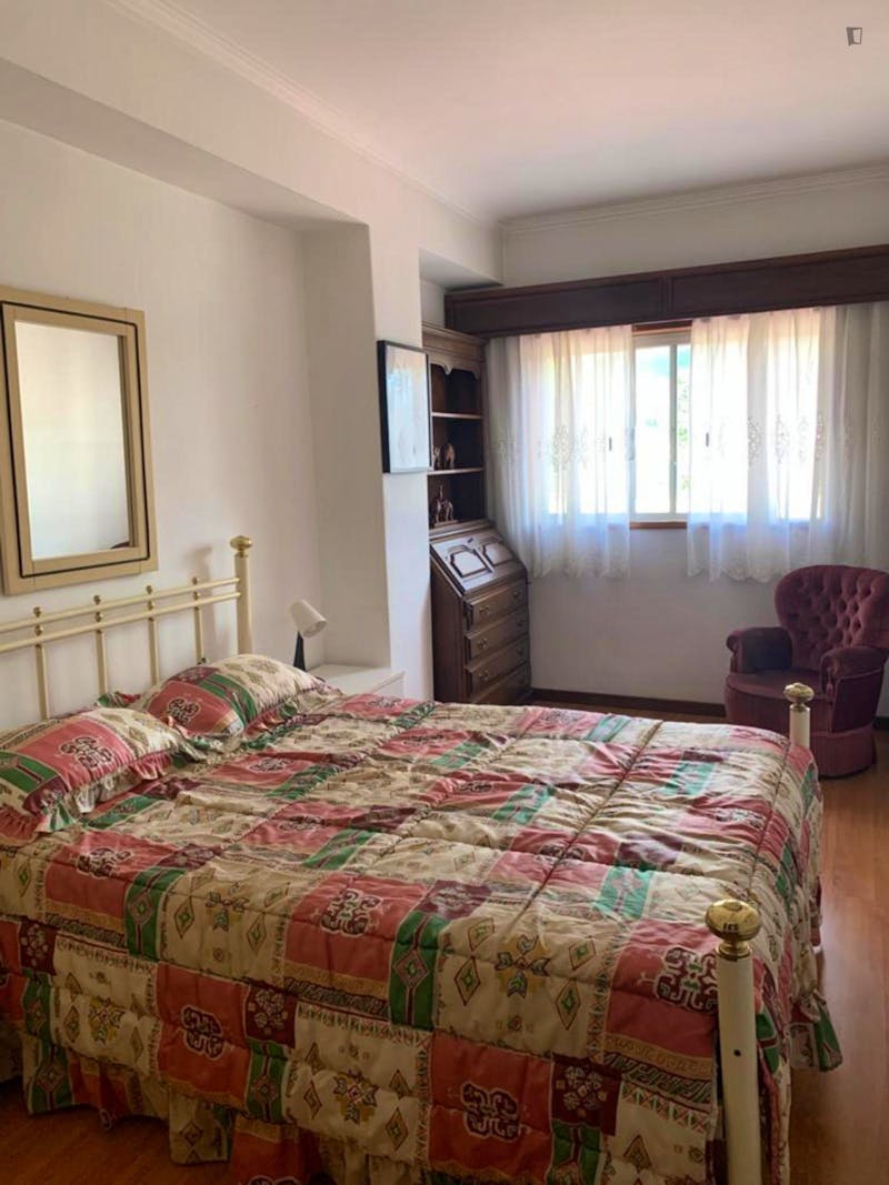 Appealing double bedroom close to the Azurém campus of Universidade do Minho