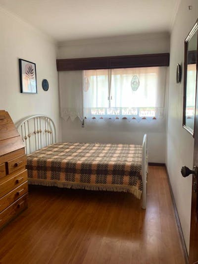 Homely double bedroom near the Azurém campus of Universidade do Minho  - Gallery -  1