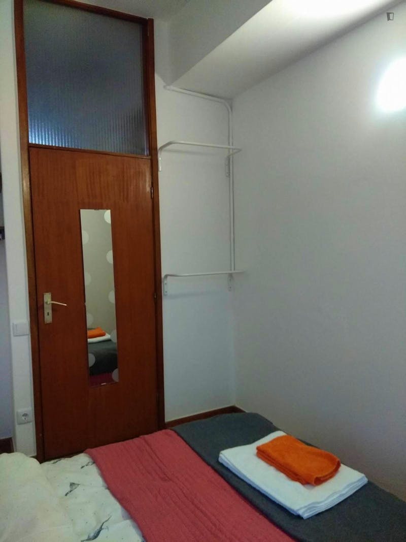 Double bedroom, with private bathroom and balcony, in 3-bedroom apartment