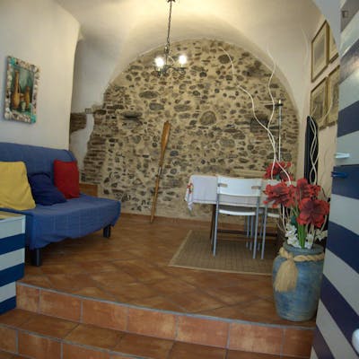 Cosy double-bedroom apartment in Albenga (SV)