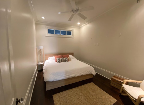 Modern 1-bedroom apartment in a residence in New Orleans, near Carondelet at Gravier