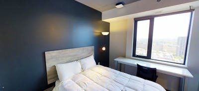 Luminous double ensuite bedroom in Ottawa