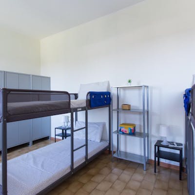 Bunk bed in a quadruple bedroom, near Sesto Marelli metro station  - Gallery -  3