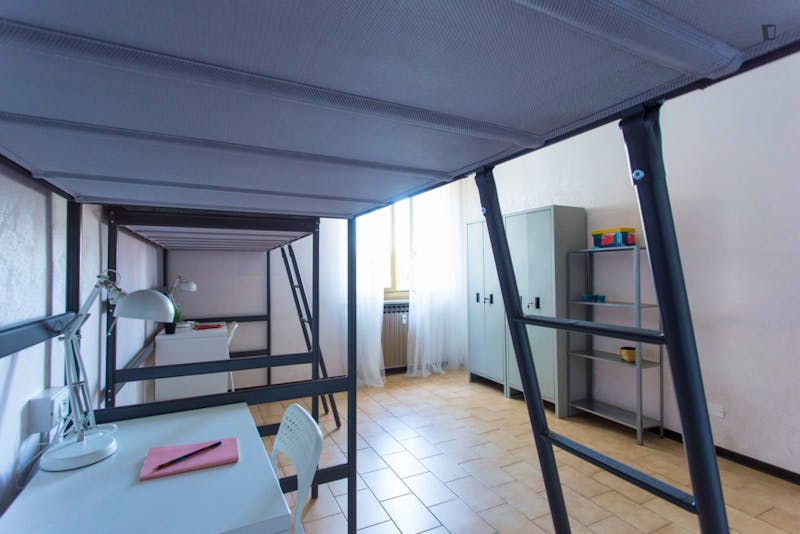 Single bed in a Twin Room in Sesto San Giovanni Neighbourhood