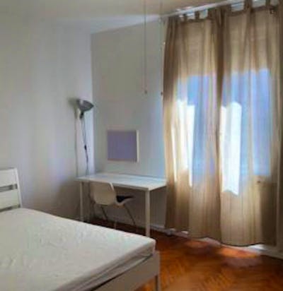 Double bedroom in a 4-bedroom apartment near Parrocchia di Santa Rita