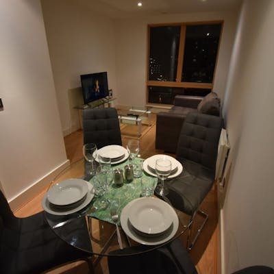 Ipswich Quayside - 1 Bed Apartment with Quay View and Parking