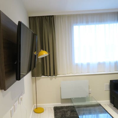 Two Bedroom Serviced Apartment in Newport