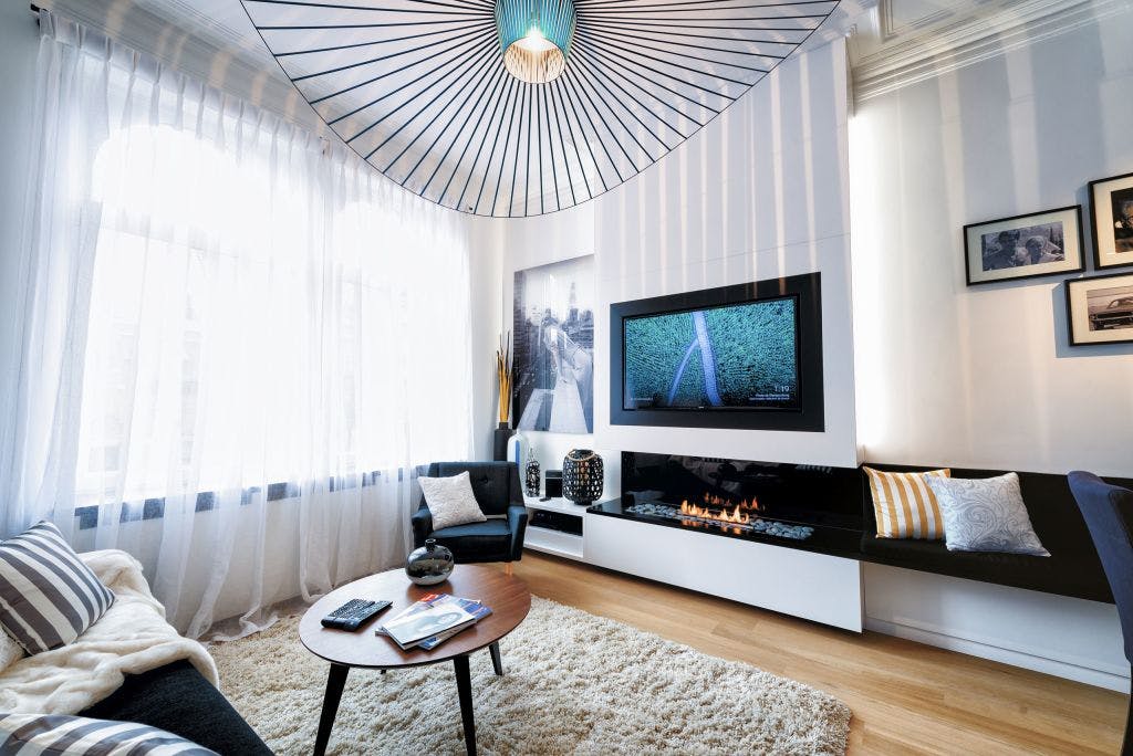 Gorgeous Design One Bedroom Apartment – Quartier Louise