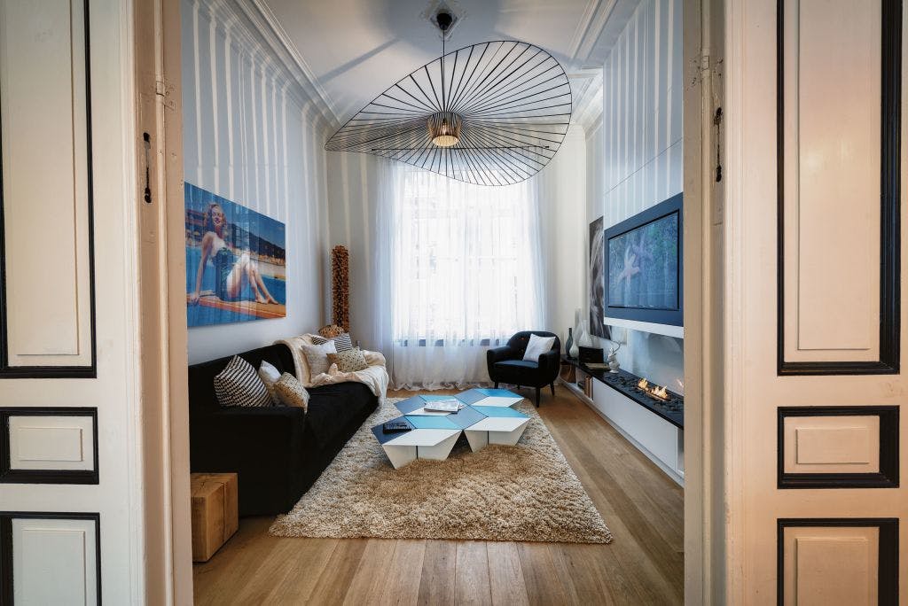 Elegant Two Bedrooms Duplex with Wooden Terrace – Quartier Vleurgat