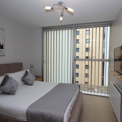 Bright and Functional 1 bed Serviced Apartment